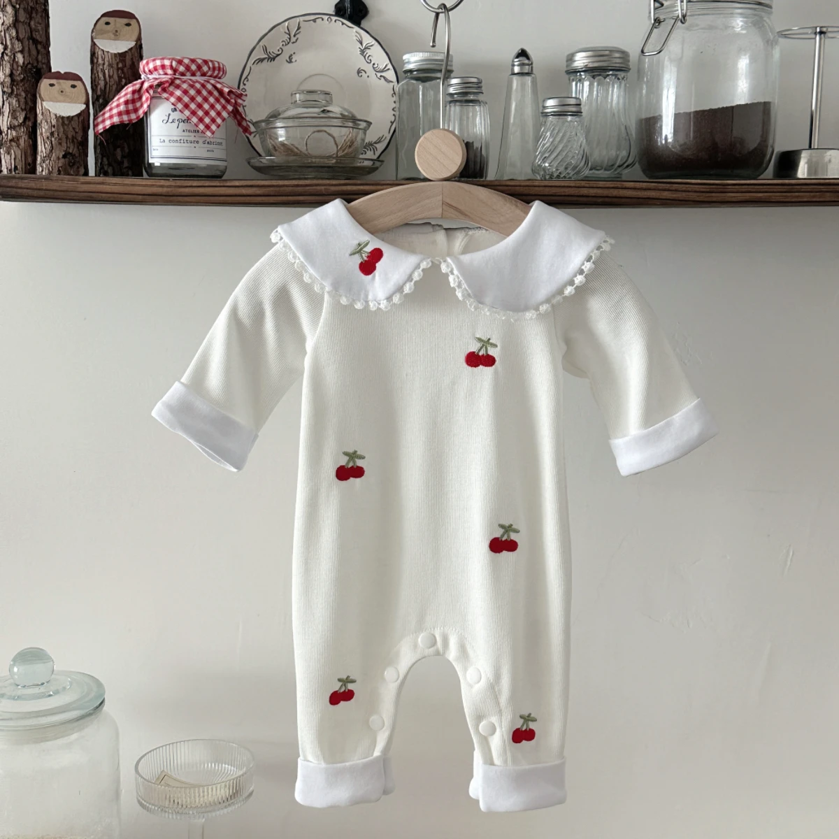 Zoete kersenborduurwerk baby-r - Baby Nursery Embroidery recensie en prijs